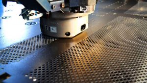 Пробивка металла