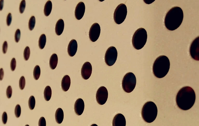 Медно-никелевый перфорированный лист 3 мм МНЖ 5-1 ГОСТ 492-2006