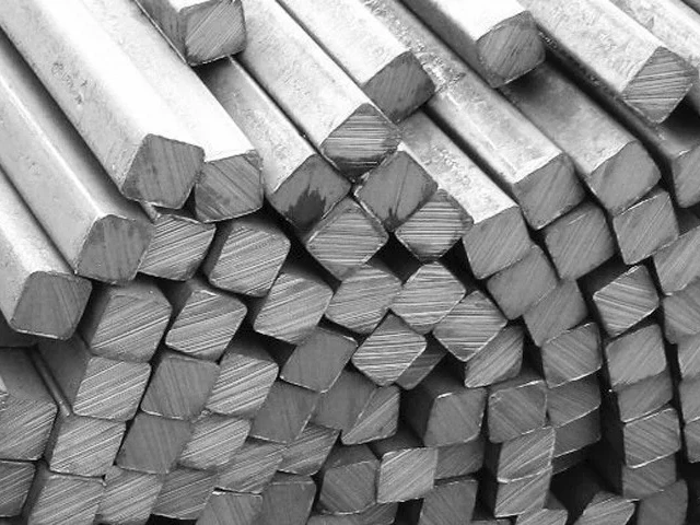 Стальной квадрат 24 мм 24 мм C36 UNI 7847